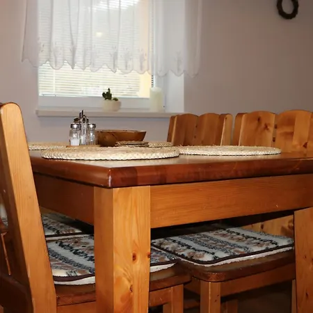 Pohoda Javorniky S Rozlahlym Pozemkom Makov