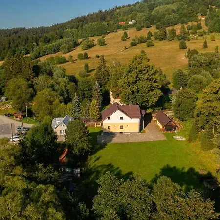 Pohoda Javorniky S Rozlahlym Pozemkom Villa