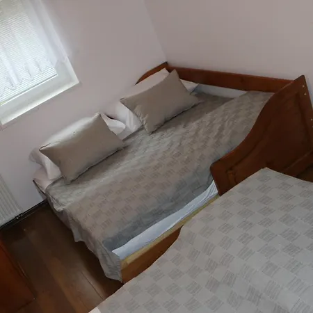 Pohoda Javorniky S Rozlahlym Pozemkom *