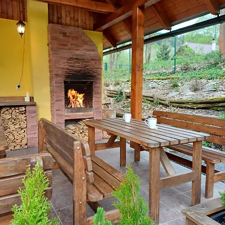 Pohoda Javorniky S Rozlahlym Pozemkom Villa Makov