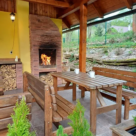 Pohoda Javorníky S Rozľahlým Pozemkom Vila Makov