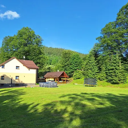 Pohoda Javorniky S Rozlahlym Pozemkom Villa Makov