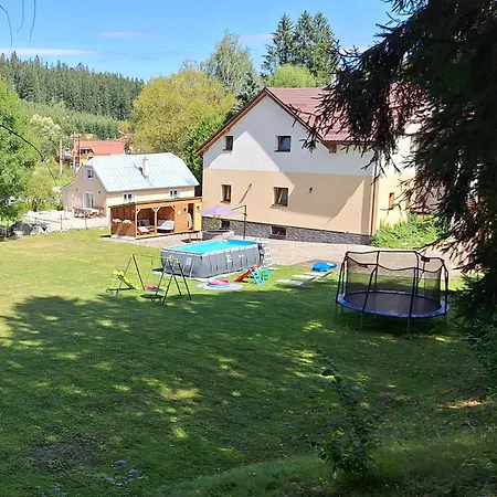 Pohoda Javorniky S Rozlahlym Pozemkom * Makov