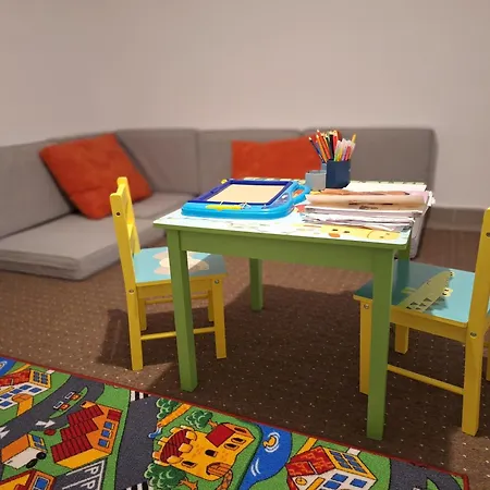 Pohoda Javorniky S Rozlahlym Pozemkom *