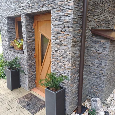 Villa Pohoda Javorniky S Rozlahlym Pozemkom