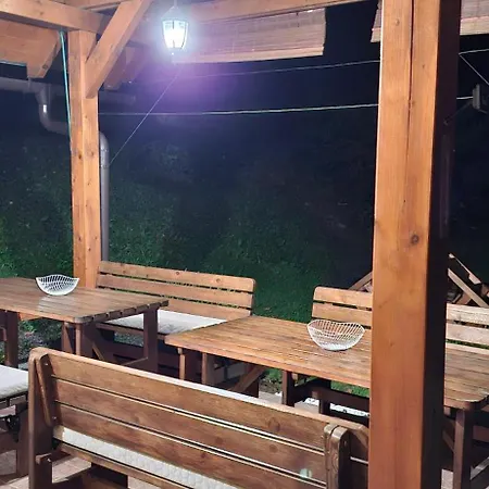 Pohoda Javorníky S Rozľahlým Pozemkom Vila Makov