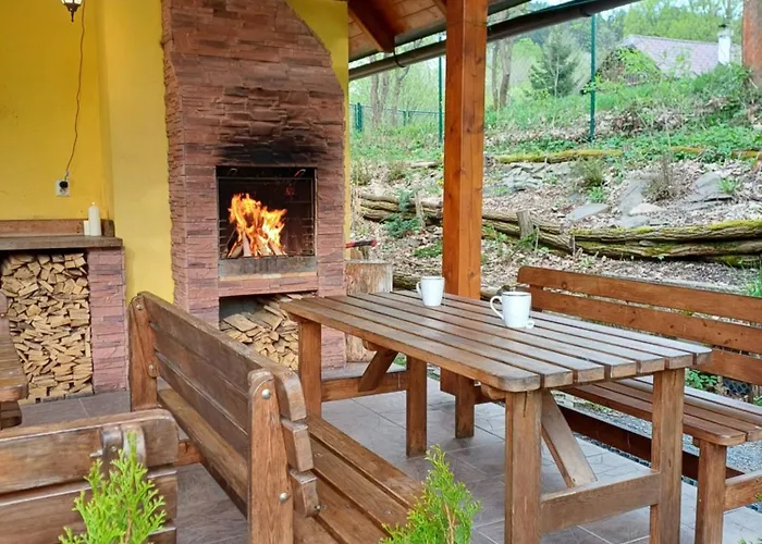 Pohoda Javorniky S Rozlahlym Pozemkom Villa Makov