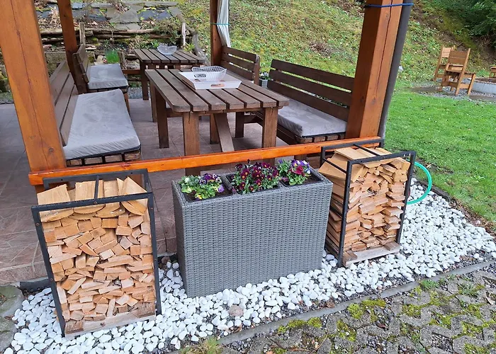 Villa Pohoda Javorniky S Rozlahlym Pozemkom Makov