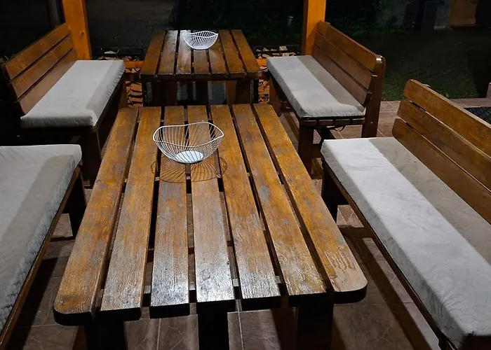 Pohoda Javorniky S Rozlahlym Pozemkom * Trencsénmakó